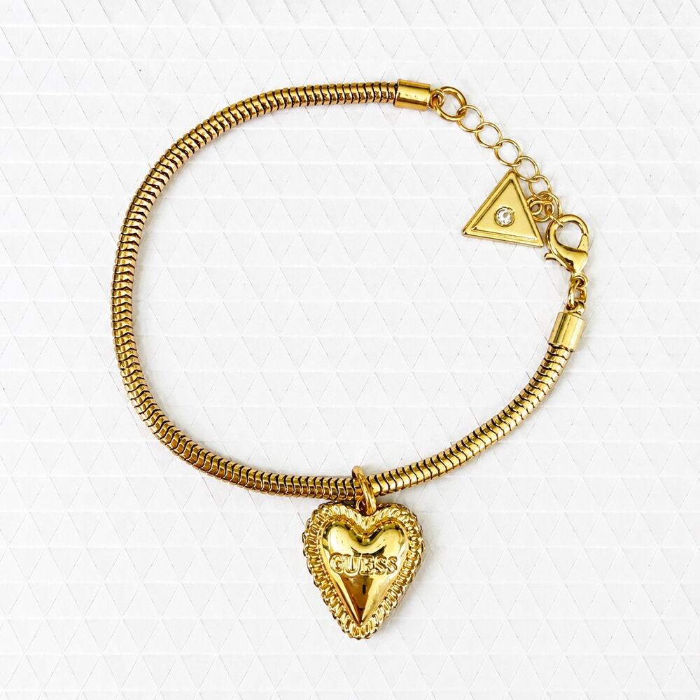 GUESS Gold Tone Heart Charm Snake Chain Bracelet Y2K NWOT